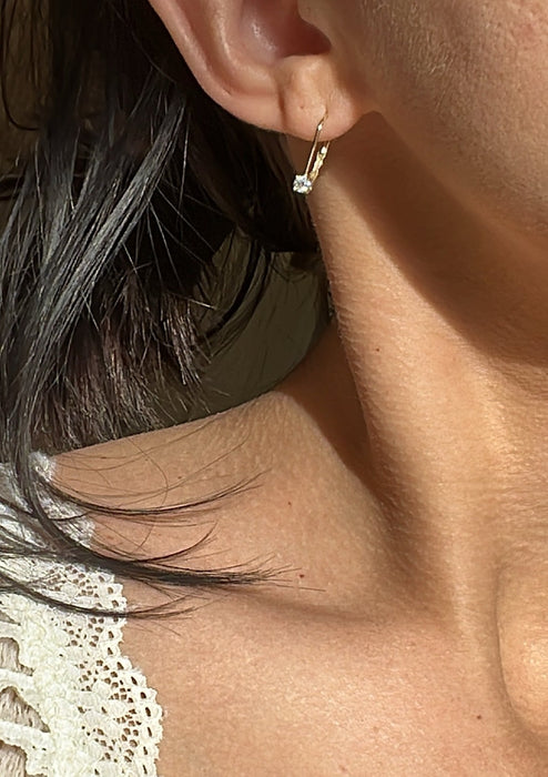 white diamond essential earrings