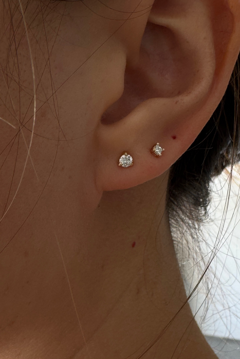 essential studs
