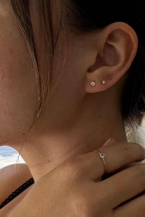 essential studs