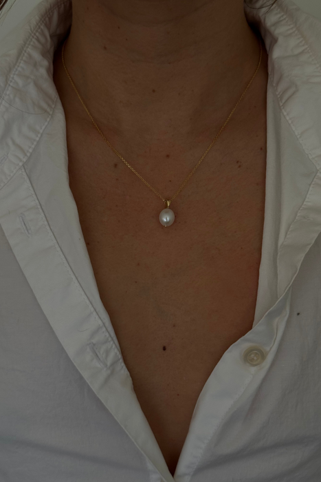puff pearl charm