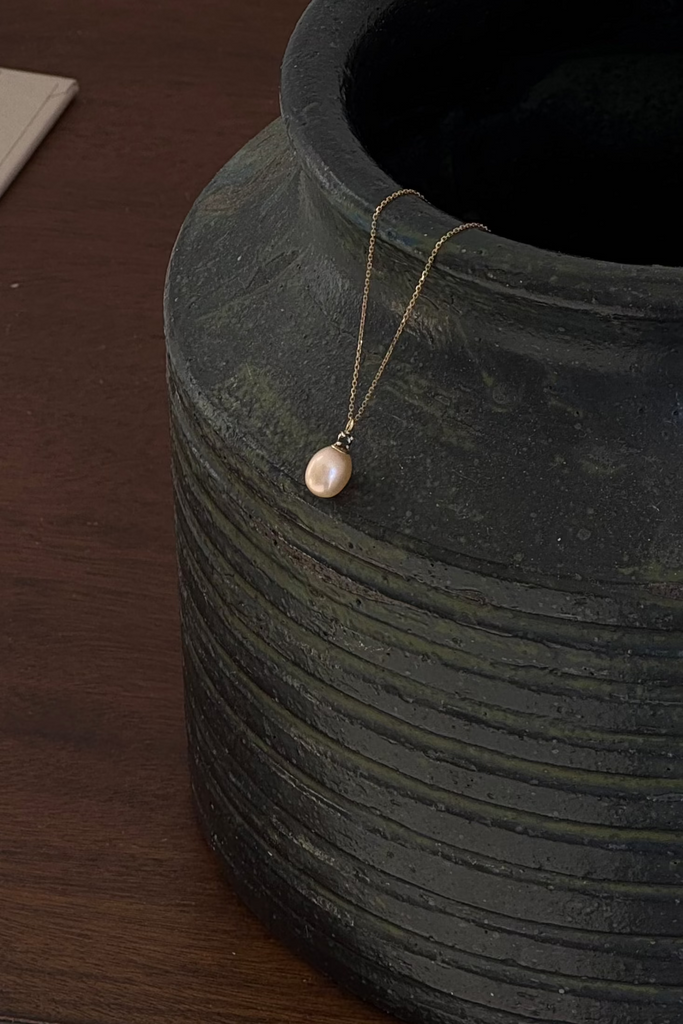 black diamond & blush pearl necklace