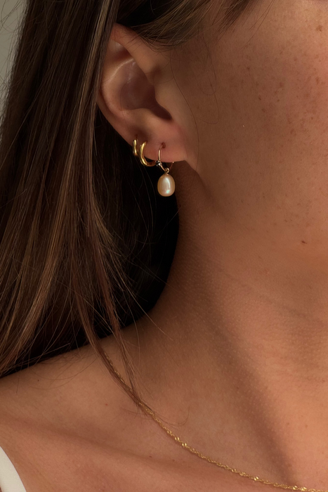 black diamond & blush pearl hoops