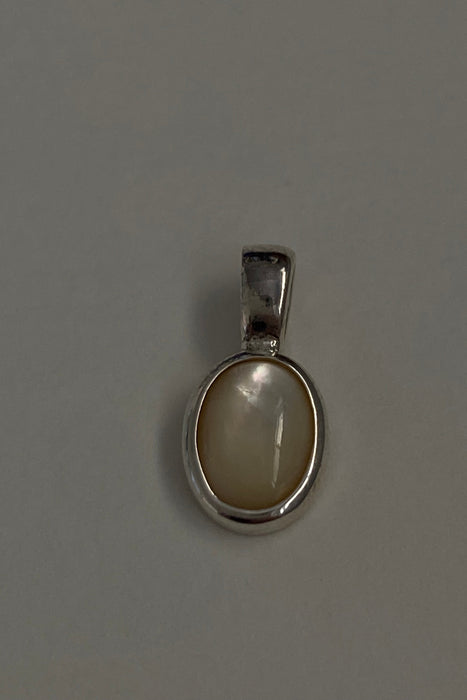 ss puff mother-of-pearl charm