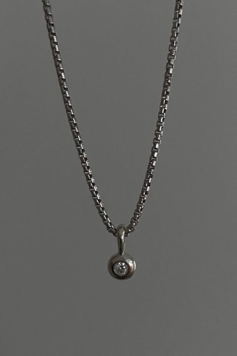 ss petite diamond puff necklace