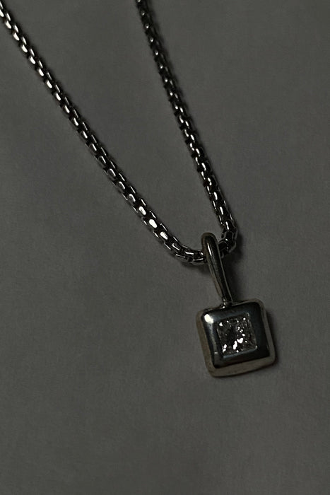ss token diamond puff necklace