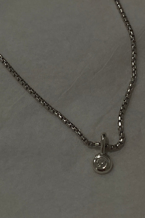 ss petite diamond puff necklace