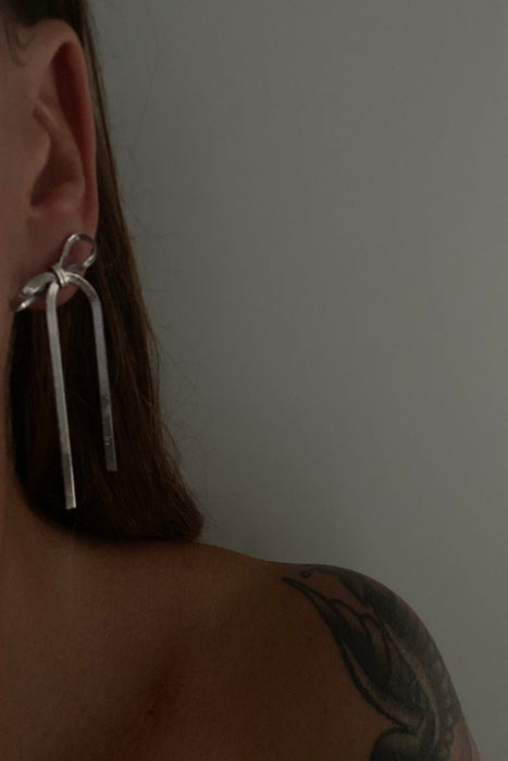 ss XL bow earrings