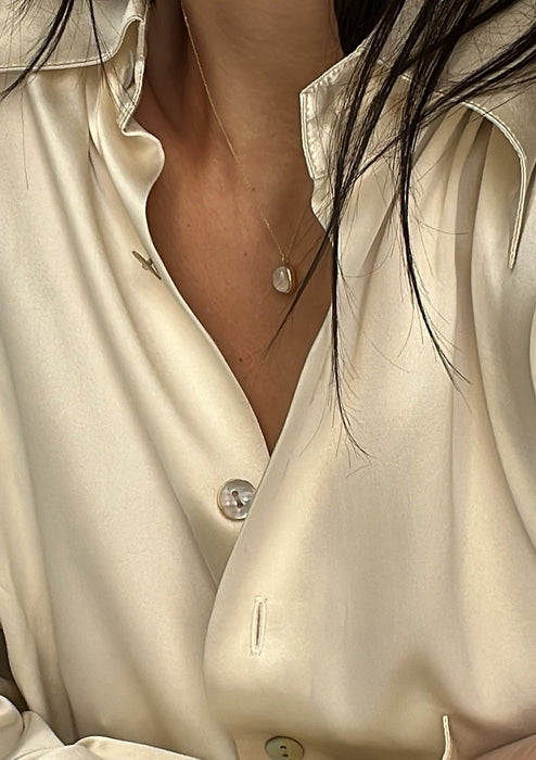 Gold Necklace with White Dress Shirt Outfits (33 ideas & outfits) |  Lookastic