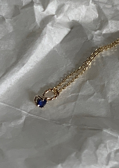 sapphire textured link necklace