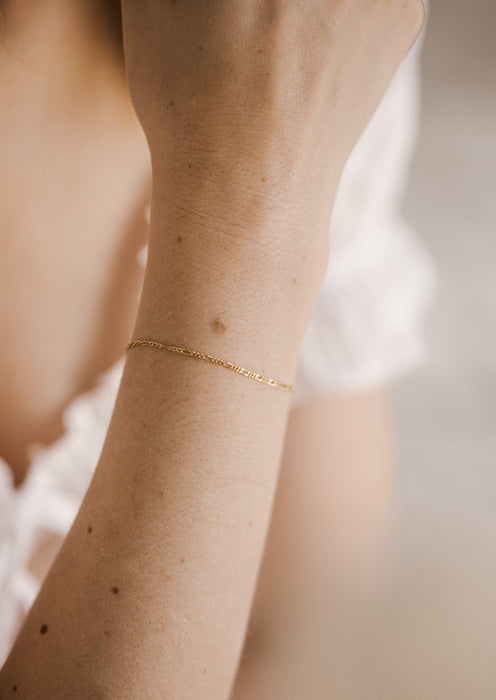 petite figaro chain bracelet